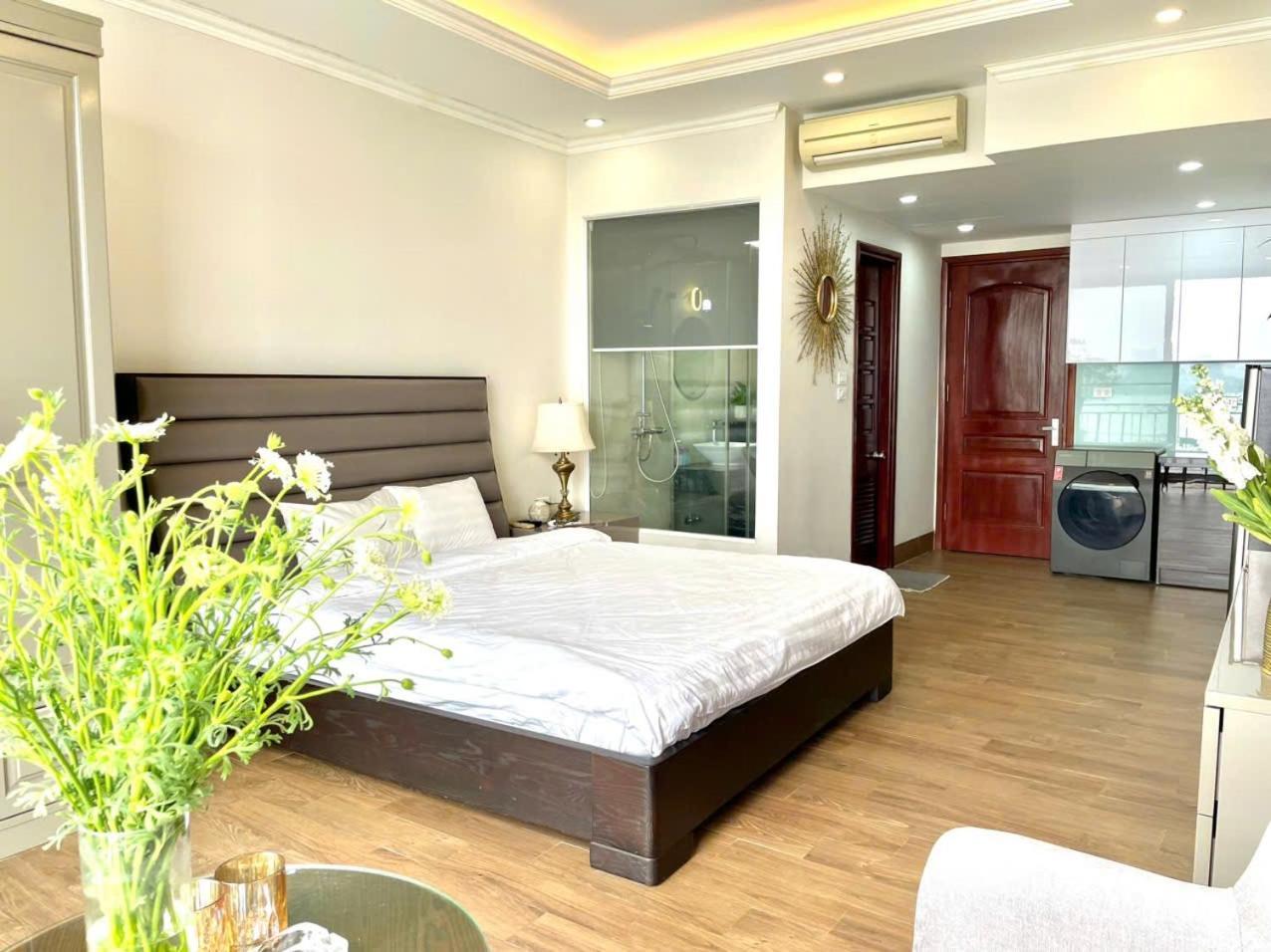 The Lakeview - West Kemhome * Hà Nội
